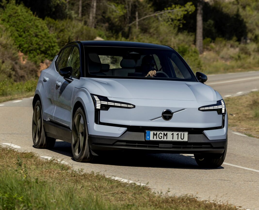 Volvo EX30 Cloud Blue Exterior