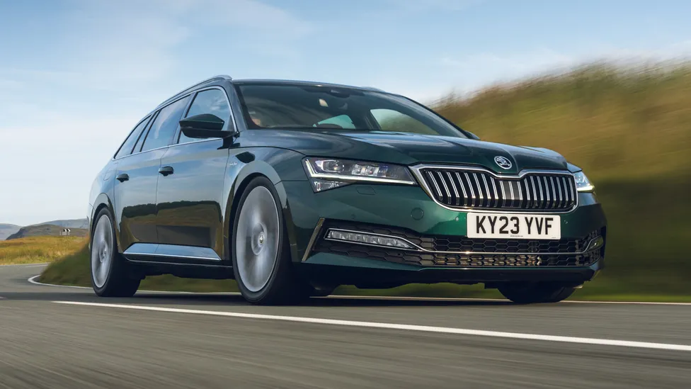 SKODA SUPERB SLEEPER 007