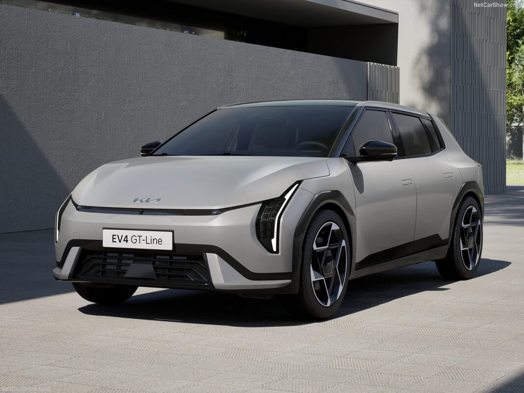 Kia-EV4_Hatchback-2026-1280-174ead921ae37ab3f59d21d0a04d32b537