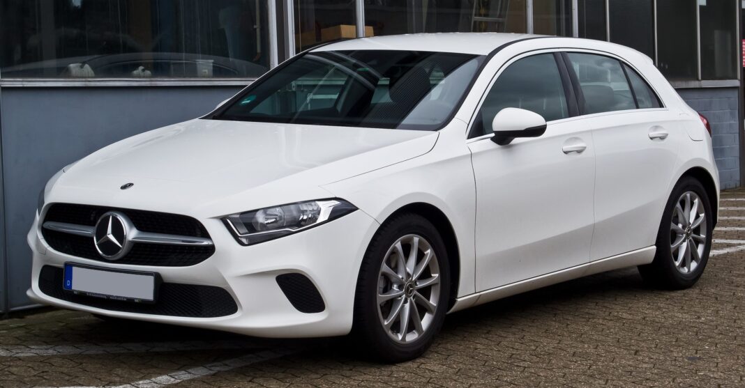 Mercedes-Benz_A_180_Progressive_(W_177)_–_f_16032019