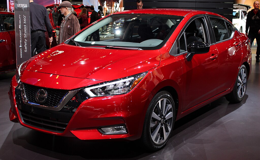 2020 Nissan Versa SR front NYIAS 2019.jpg