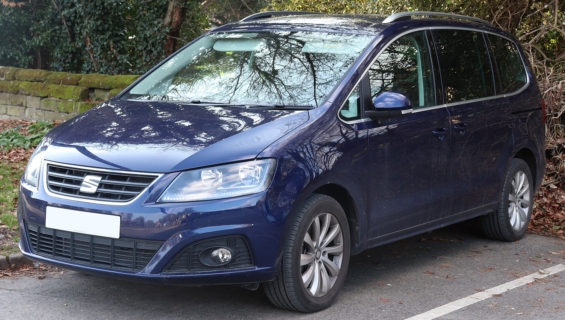 2017 SEAT Alhambra SE TSi 1.4.jpg