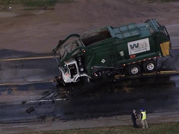20131104__trash-truck_p1