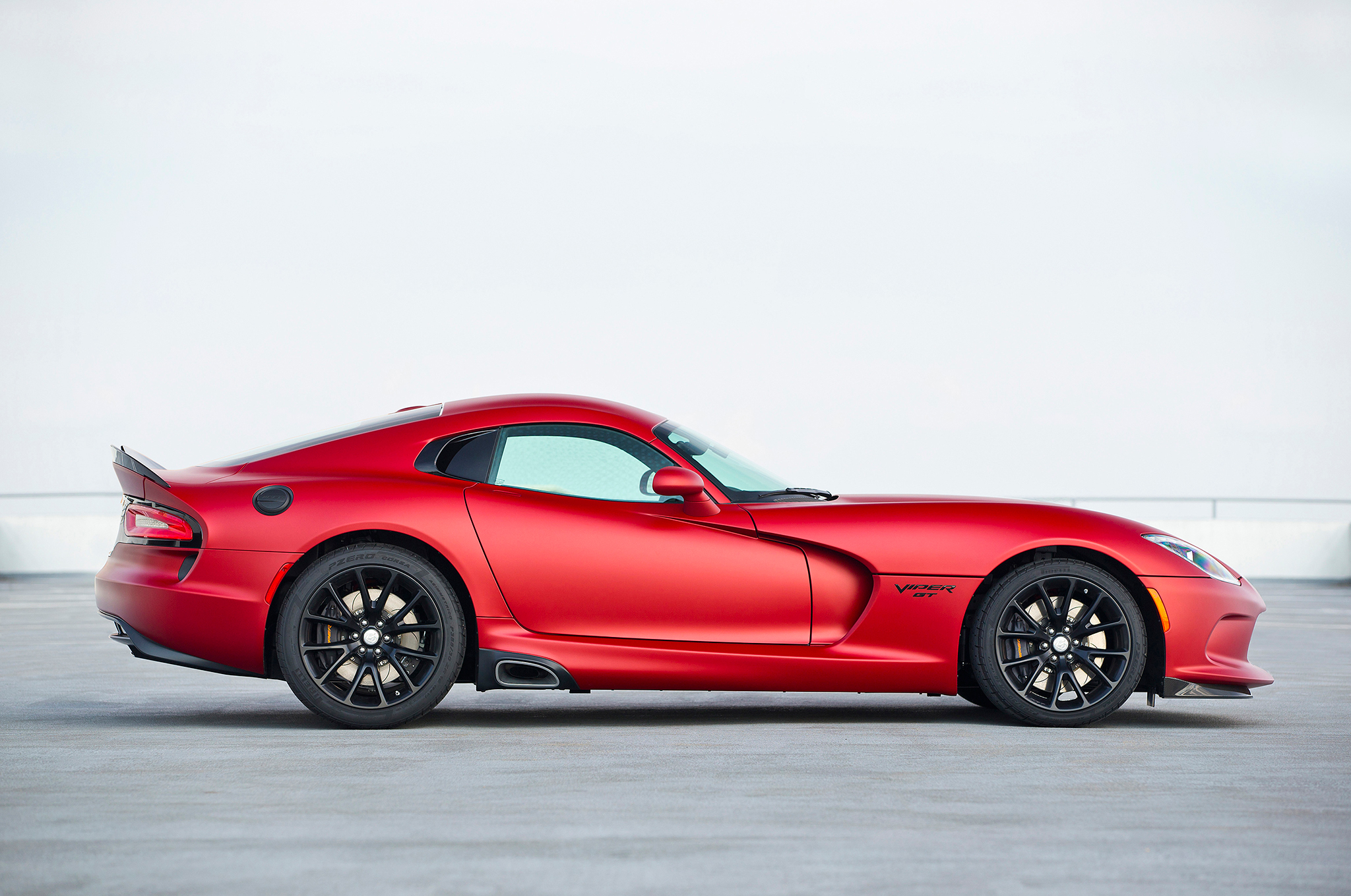 2017-Dodge-Viper-GTC-side