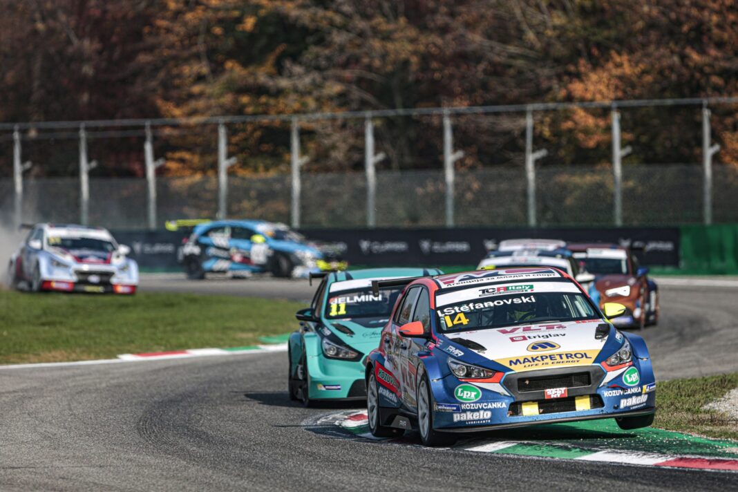 2020_img_TCRITALY_Monza_stefanovsky_gara1_2-scaled