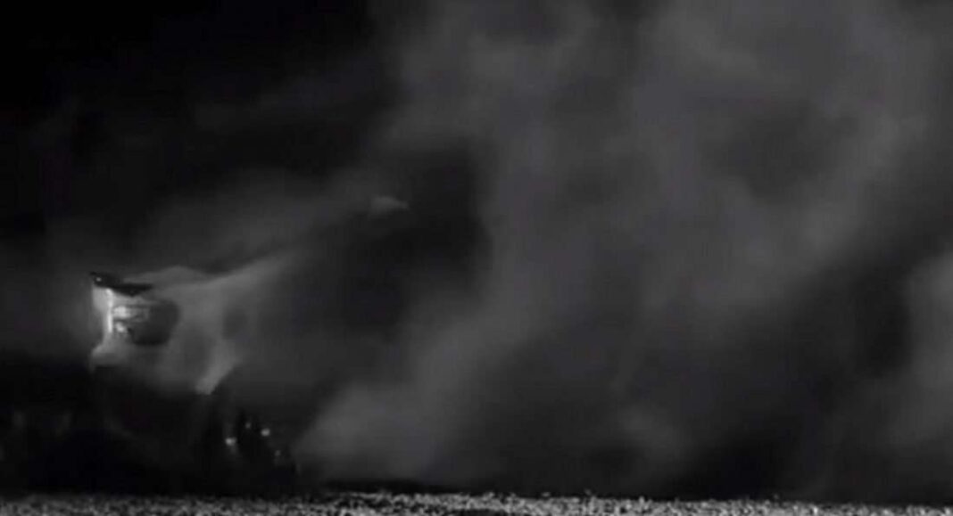 80b618b9-toyota-gr-gt86-teaser-e1538172868918