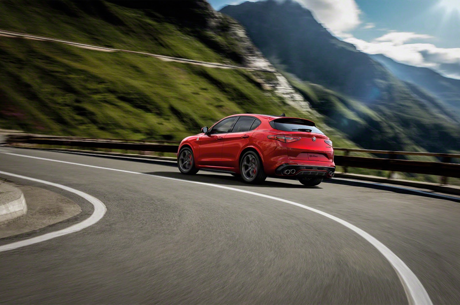 Alfa-Romeo-Stelvio-6