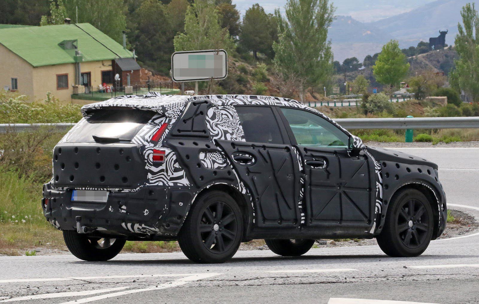 Volvo-XC40-To-Best-Selling-Model-4