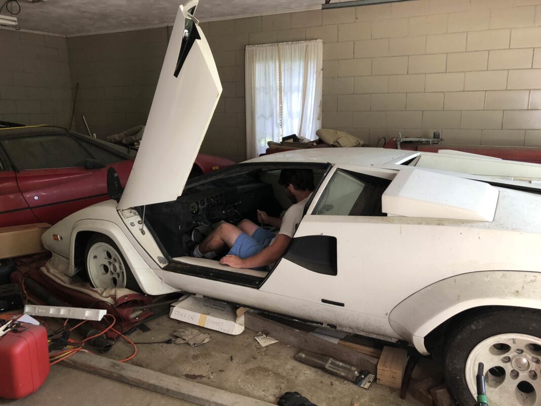 bb93cece-lamborghini-countach-barn-find-2