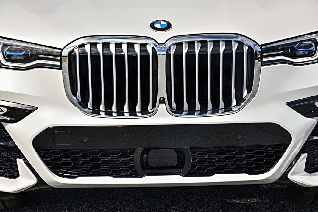 bmw-x7-18