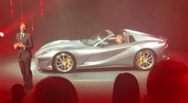 ferrari-812-Spider