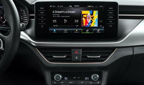 laura-glasov-asistent