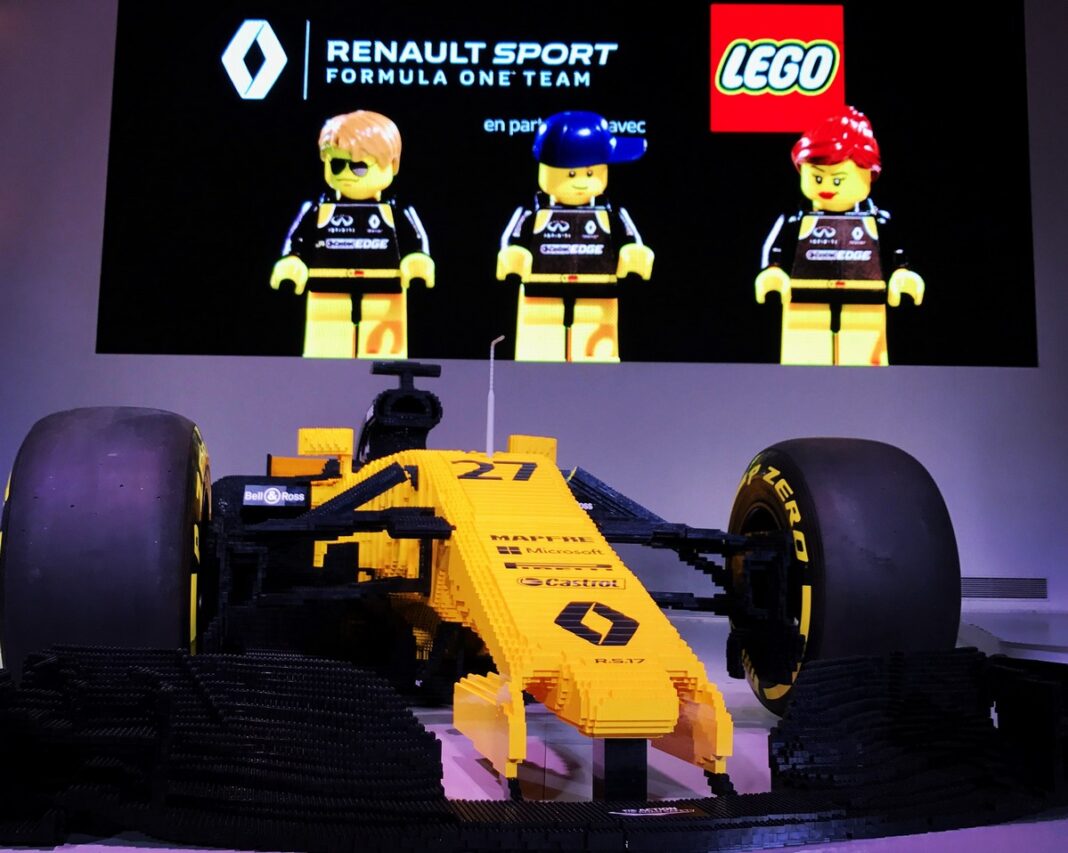 lego-kocki-bolid-reno-1