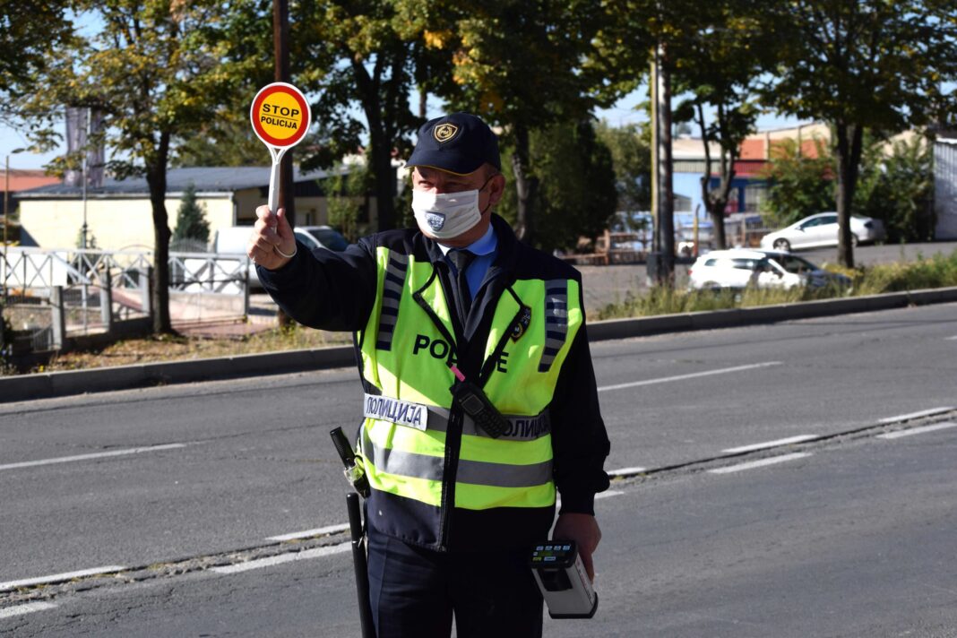 policija-kontrola-kocani-i-vinica-1-scaled