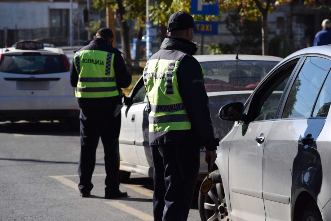 policija-kontrola-kocani-i-vinica-2-scaled