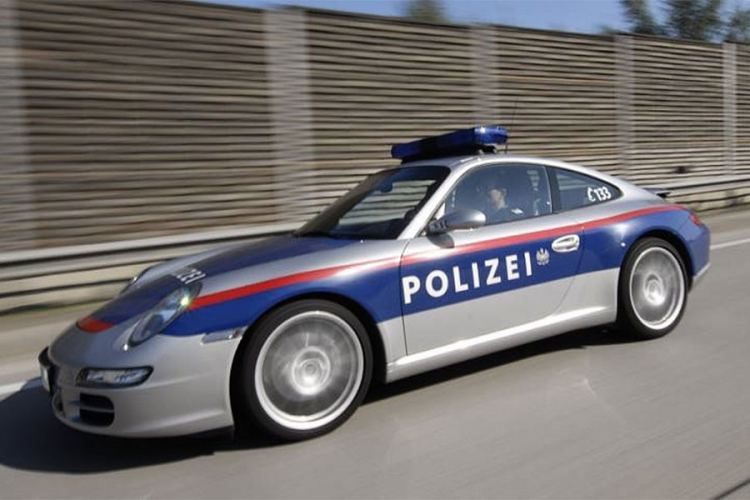 policija-porsche-911-avstrija