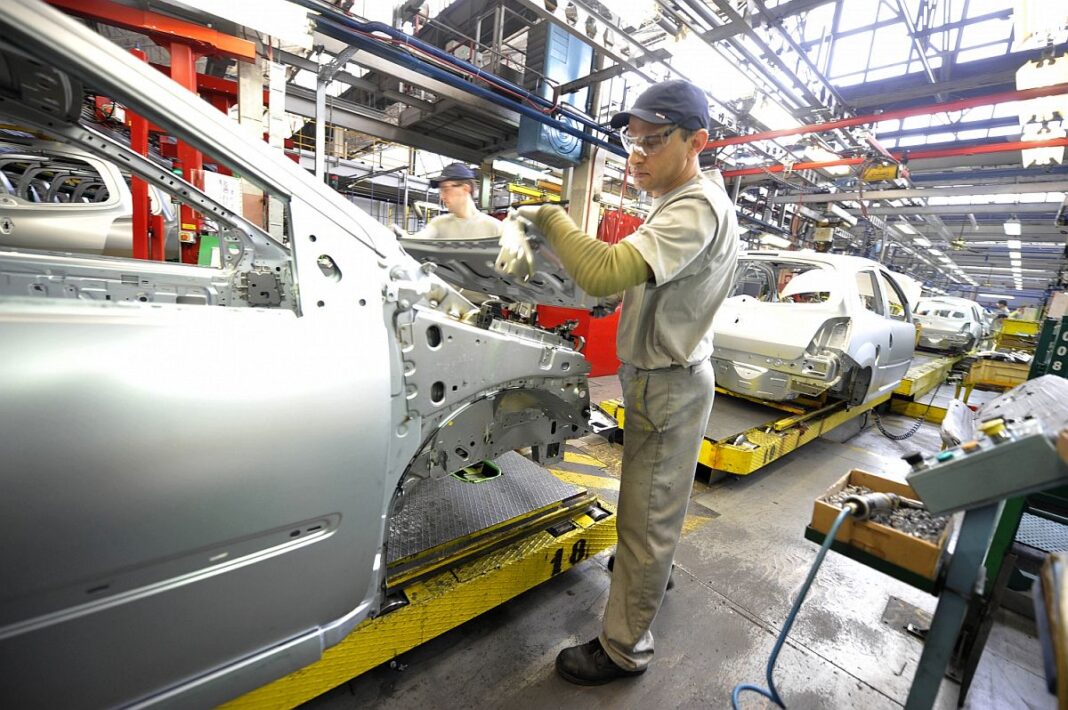 revoz-renault-fabrika-slovenija