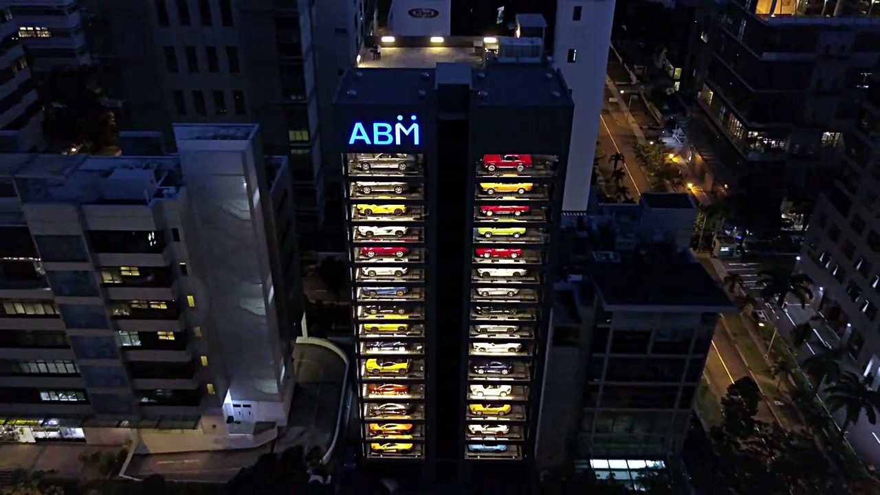 singapores-supercar-vending-machine