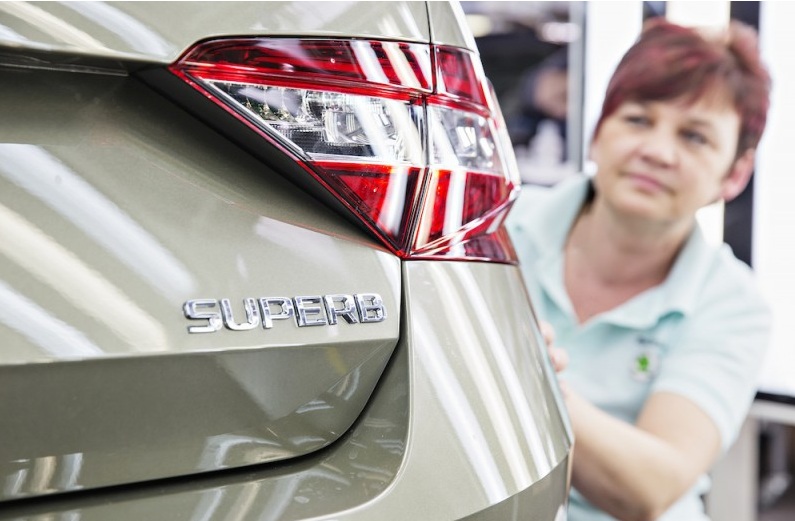 skoda-superb-2
