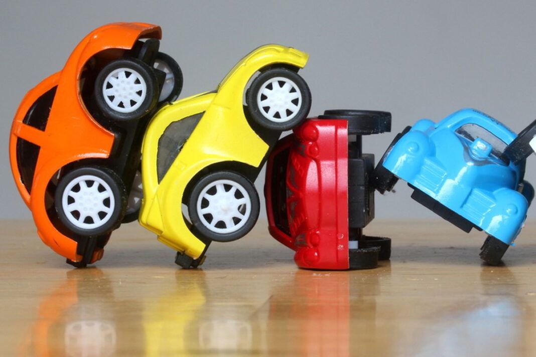 vozila-sudir-igracki