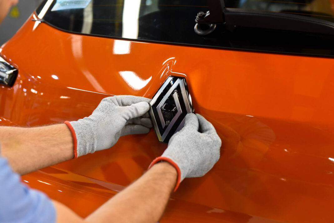 renault logo na kola