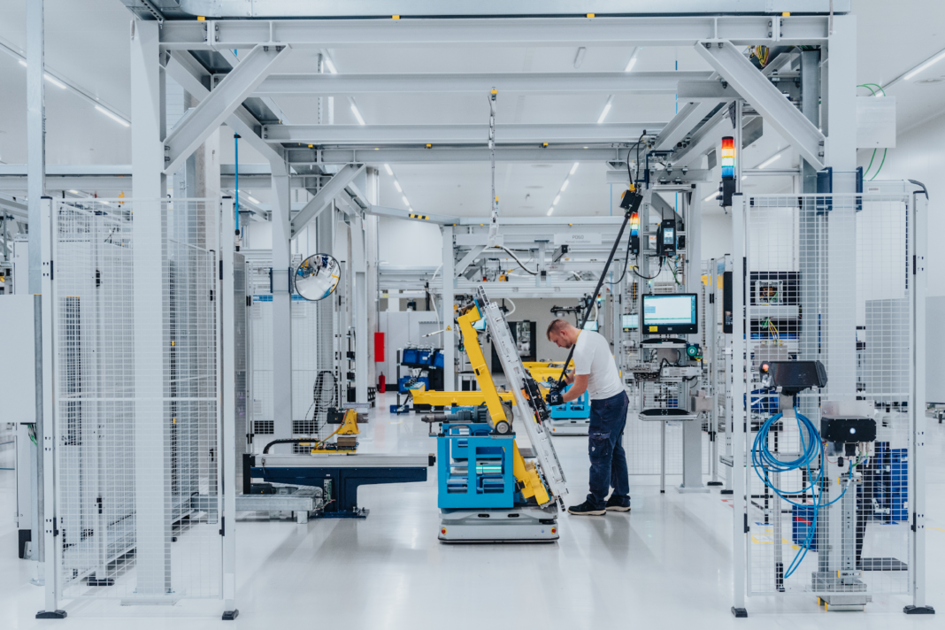 built-in-zagreb-driven-worldwide-rimac-technology-helps-power-the-new-bmw-i7-1