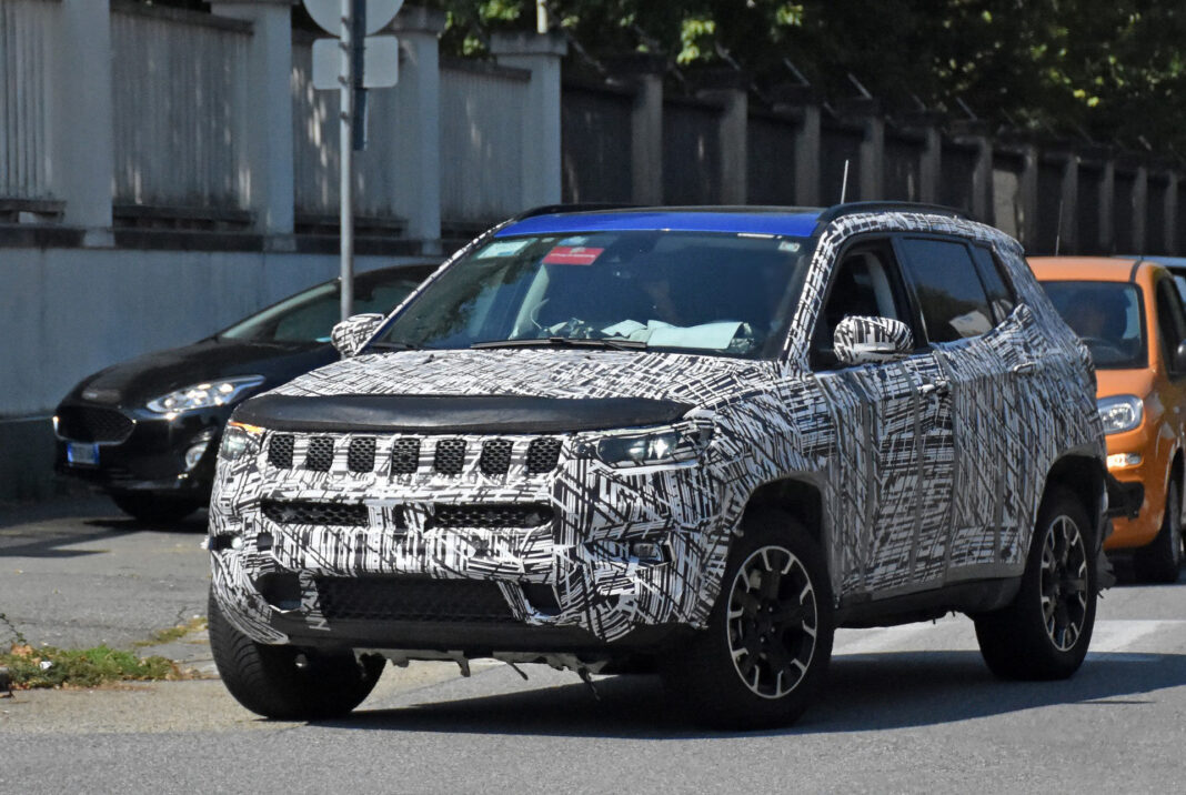 2022-Jeep-Compass-4
