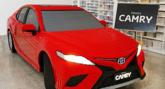 Lego-Toyota-1
