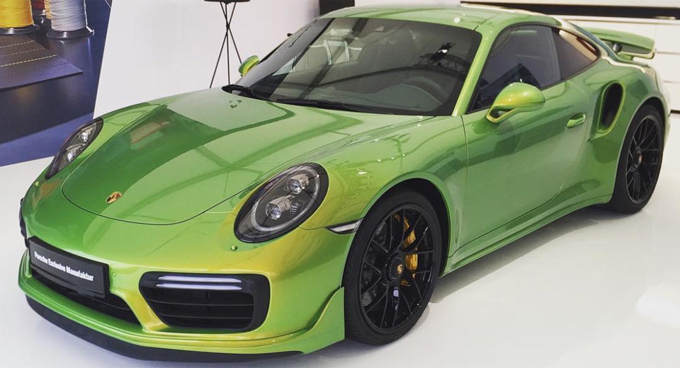 Porsche-911-zelena-boja