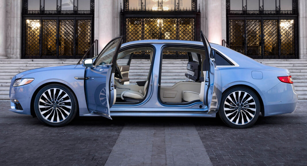 d6109583-2019-lincoln-continental-80th-anniversary-coach-door-edition-0