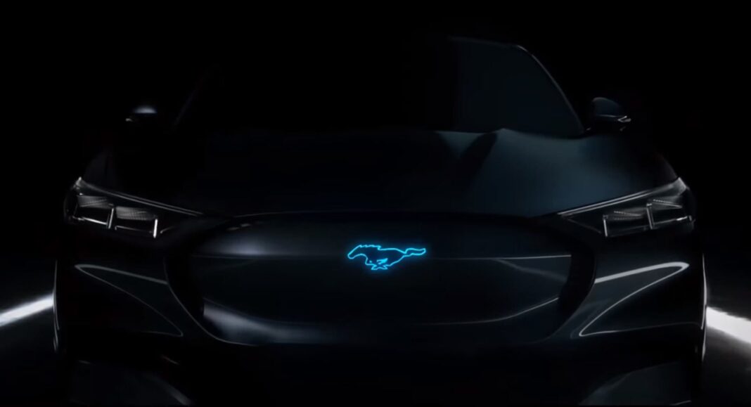 ec0eec69-ford-mustang-teaser