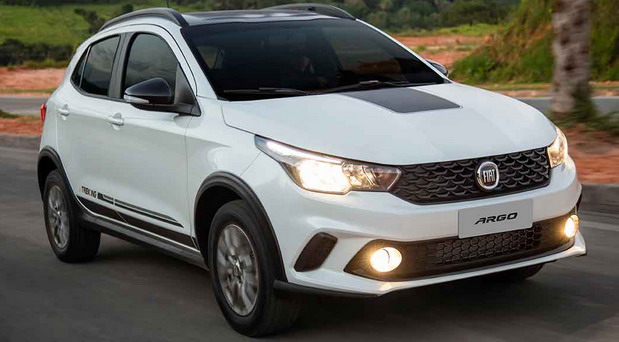 fiat-argo-trekking-1