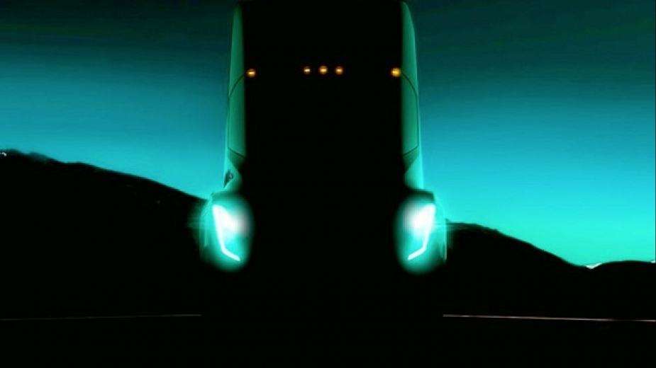tesla-kamion