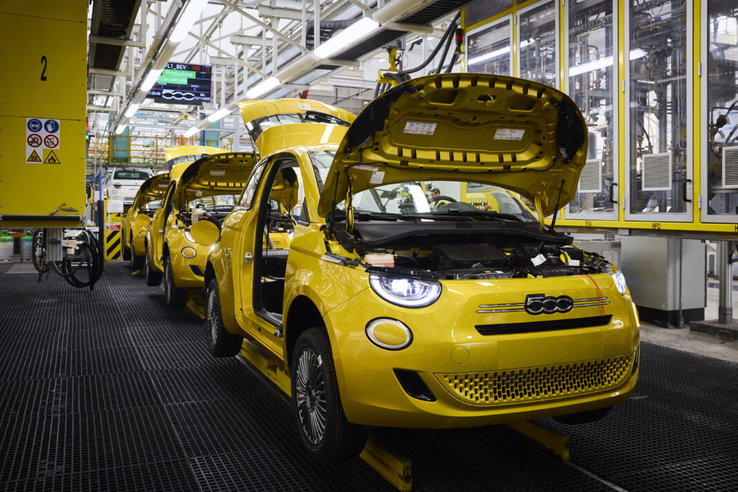 fiat-500-hybrid-mirafiori-fabrika