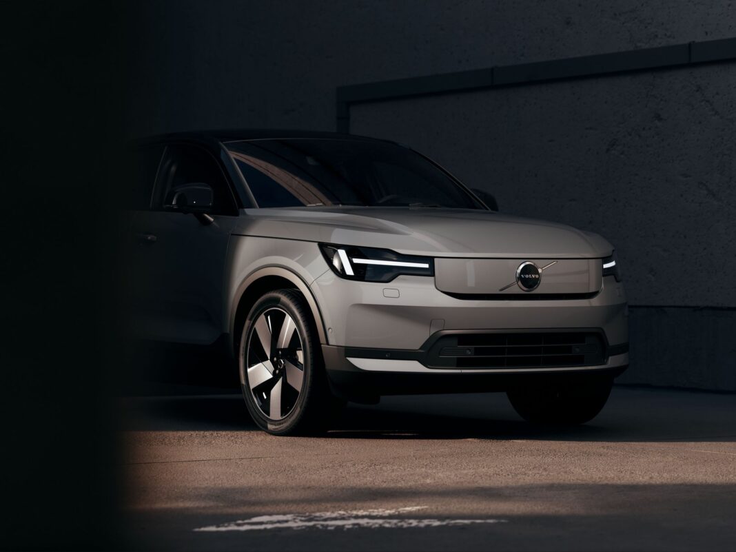 The_New_Volvo_EC40_Exterior_Detail_FrontGrille